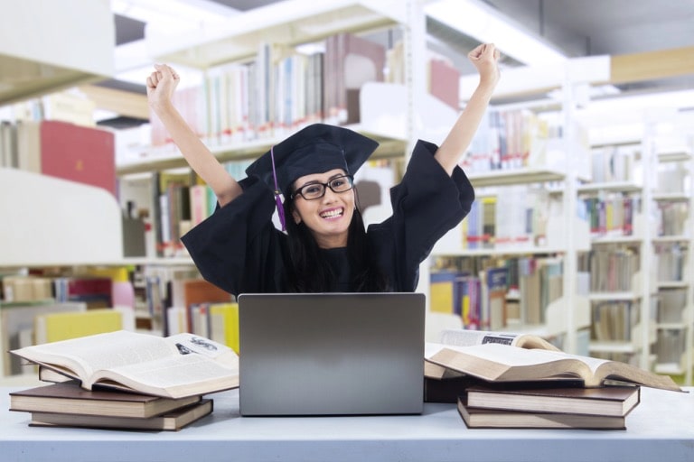 how to stay motivated during your online degree program